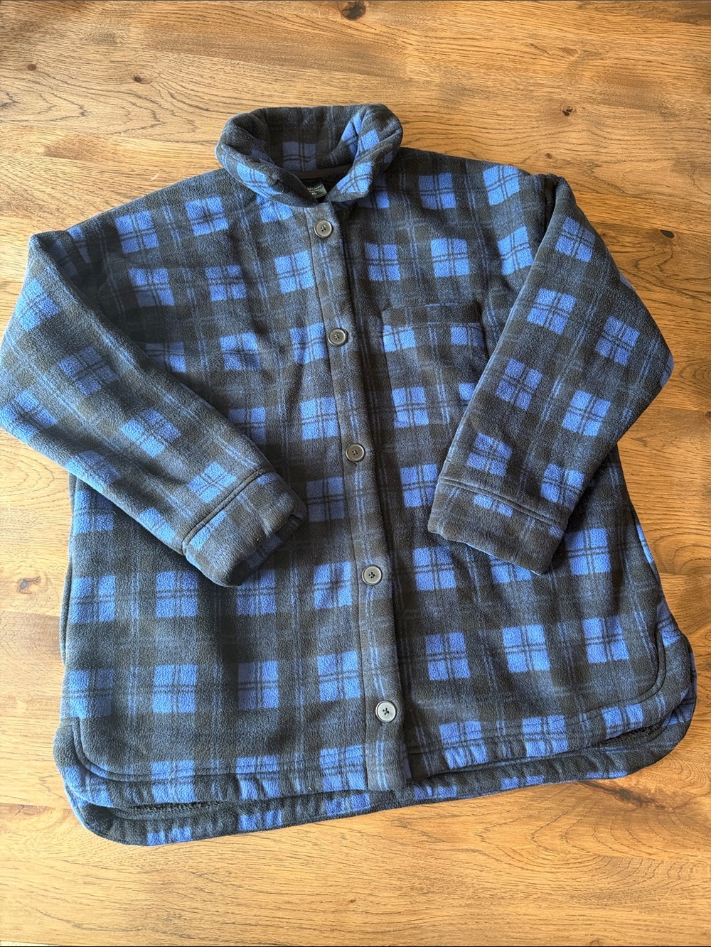 Cuddl Duds Women's Black & Blue Soft Fleecewear Shacket Button Up